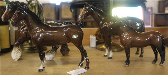 4 Beswick horses